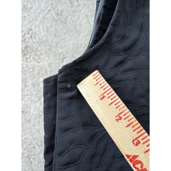 VTG Sport Haley Women's Black Quilted‎ Vest with zipper and pockets Size Medium - Picture 11 of 11